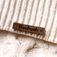 Metka z ekoskóry HANDMADE szara z czarnym napisem