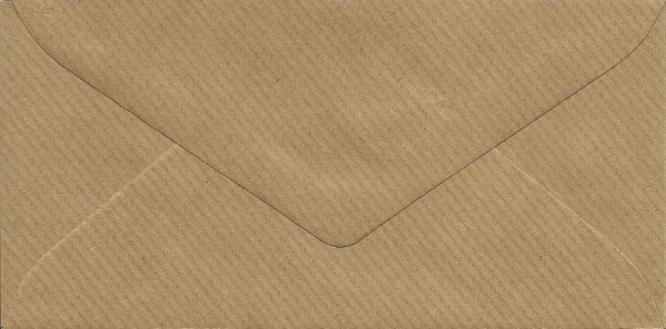 Brązowa, prostokątna koperta KRAFT będzie idealna do kartek i zaproszeń, listów i innych niespodzianek na każdą okazję.