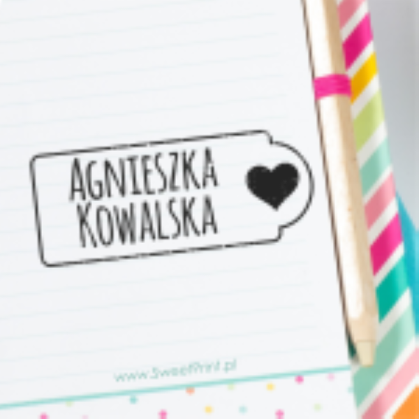 personalizowana pieczątka z imieniem i nazwiskiem