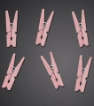różowe klamerki drewniane