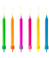 Kolorowe świeczki na tort