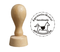Drewniany stempel imienny   - pieczątka KONIK NA BIEGUNACH