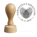 stempel ślubny z sercem z odcisków palców